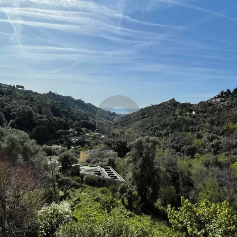 A LOUER APPT SECTEUR CABROLLES – SAINTE AGNES