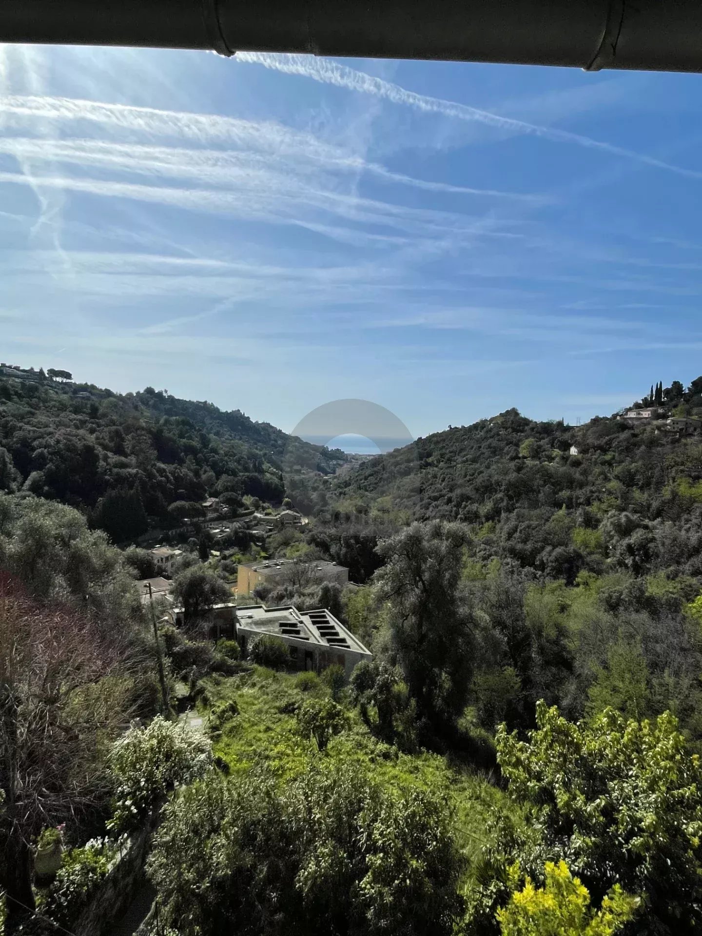 A LOUER APPT SECTEUR CABROLLES – SAINTE AGNES