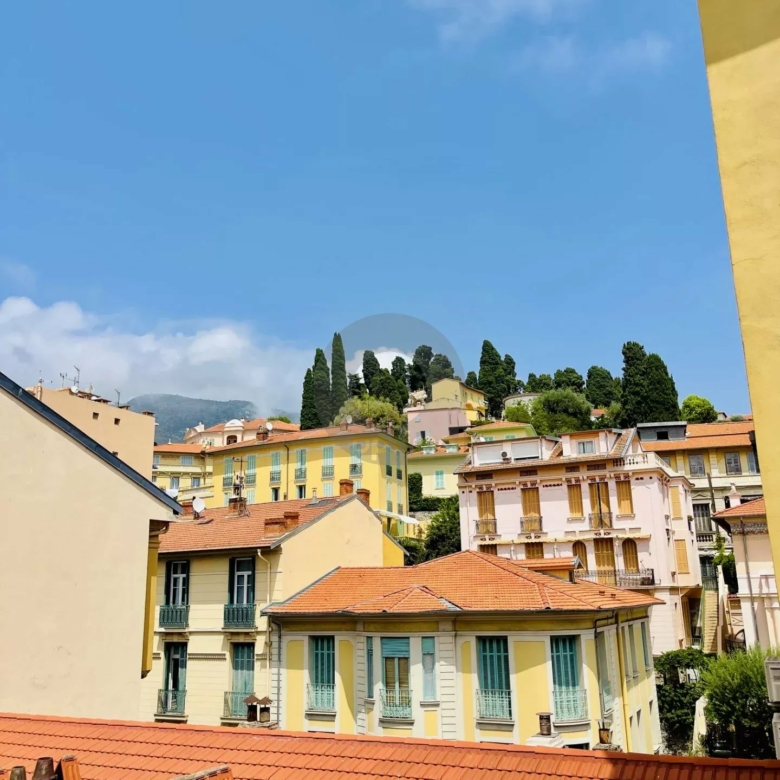 EXCLUSIVITE plein centre ville de Menton, SUPERBE 2 pièces