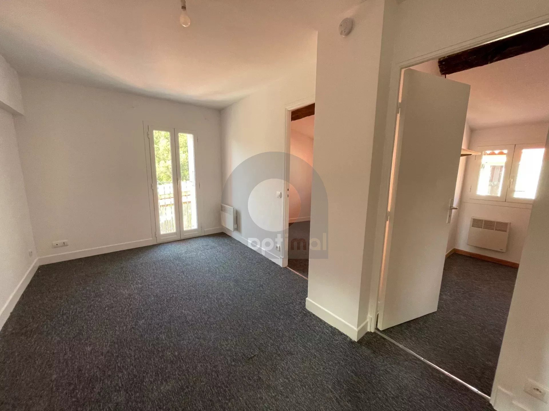 A LOUER APPT SECTEUR CABROLLES – SAINTE AGNES