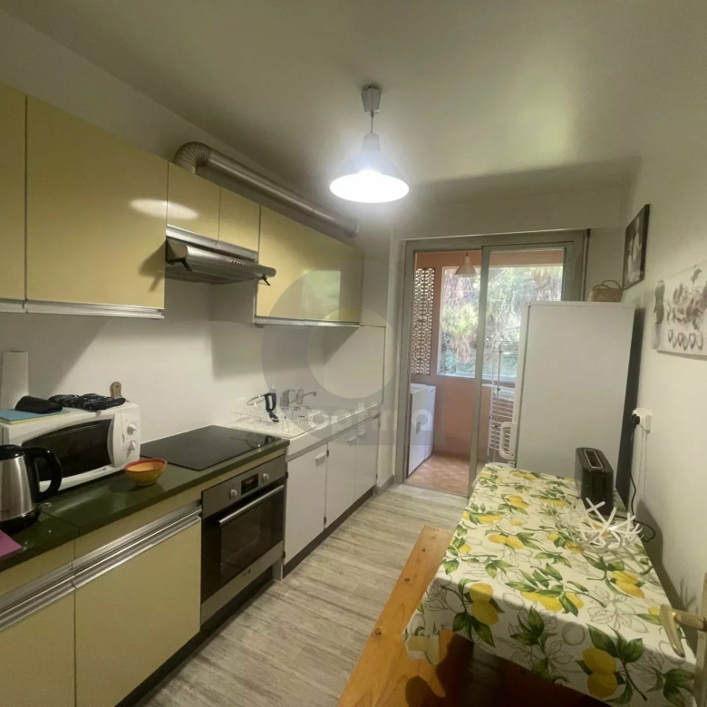 GRAND 2 PIECES QUARTIER TERRES CHAUDES