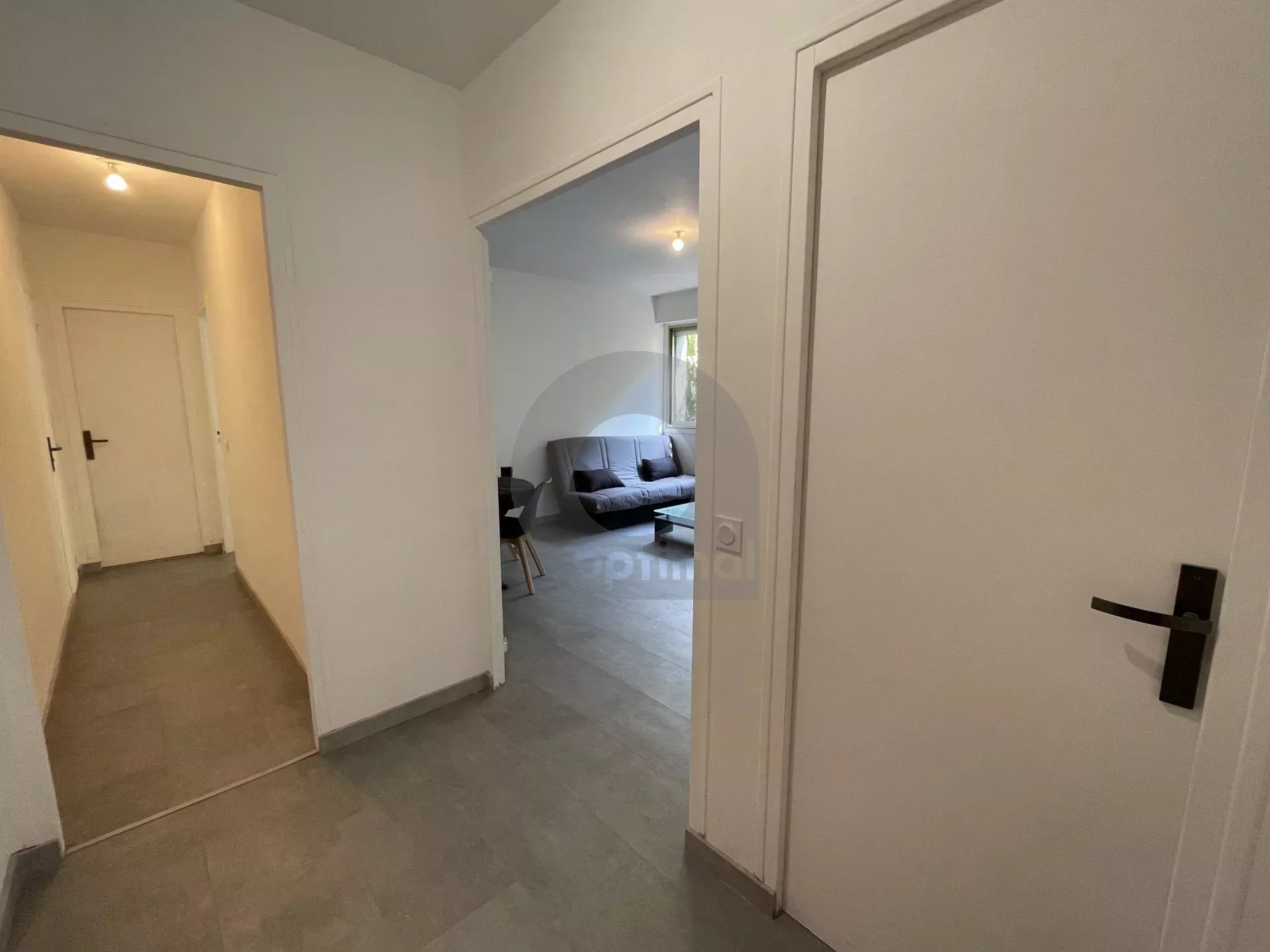 A LOUER : 2P MEUBLE – MENTON CENTRE SECTEUR GARES