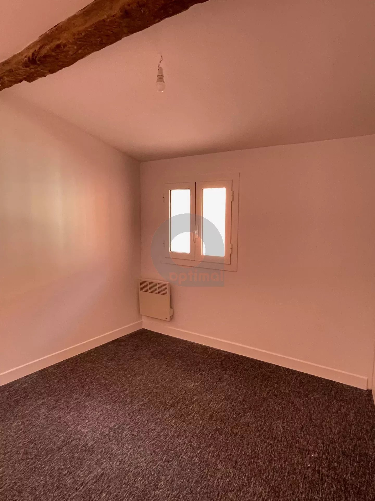 A LOUER APPT SECTEUR CABROLLES – SAINTE AGNES
