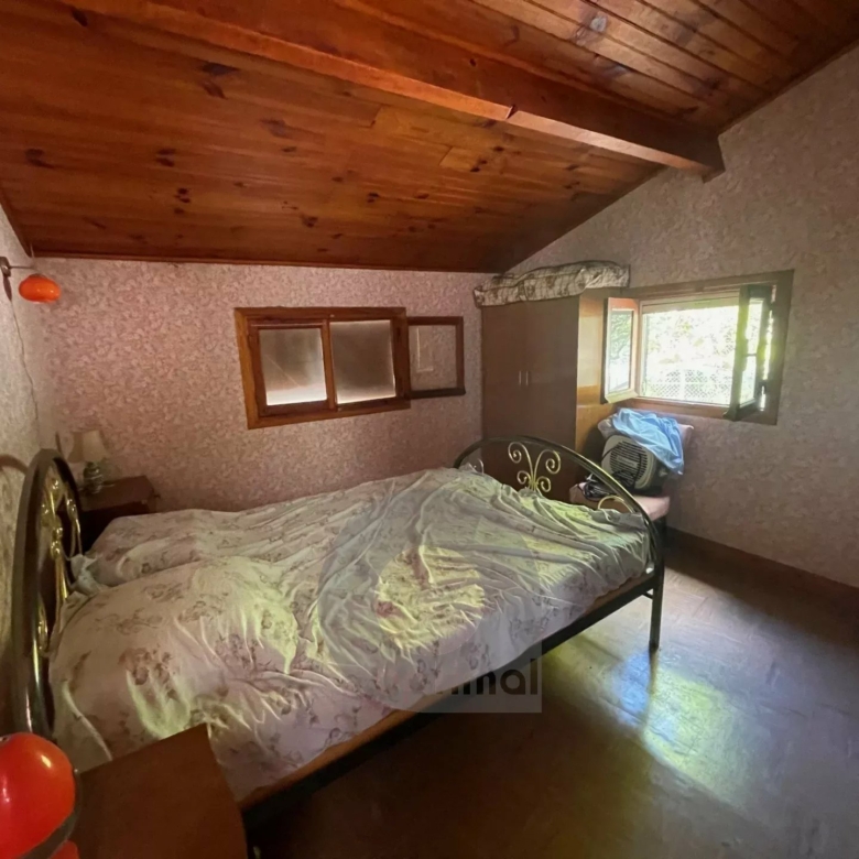 Route de Ste Agnès – Maison 3 pièces à Rénover avec terrasse et jardin – Accès pédestre