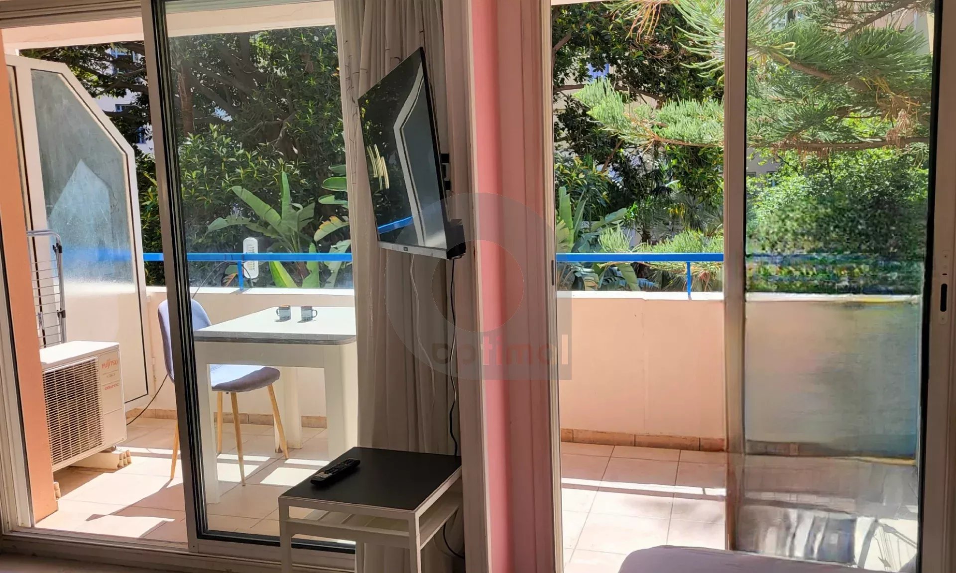 Menton Casino – appartement avec terrasse – vue jardin