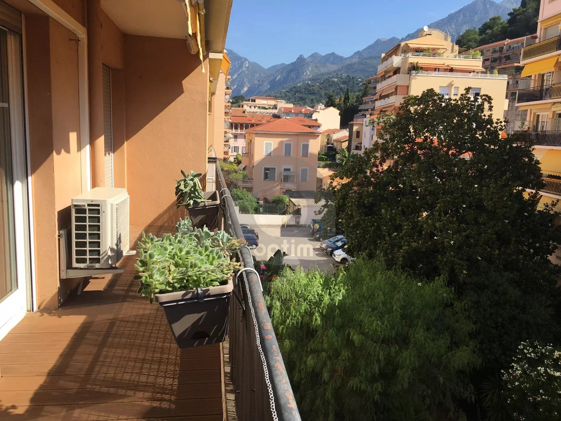 MENTON 3 PIÈCES TERRASSE VUE DÉGAGÉE PROCHE CENTRE