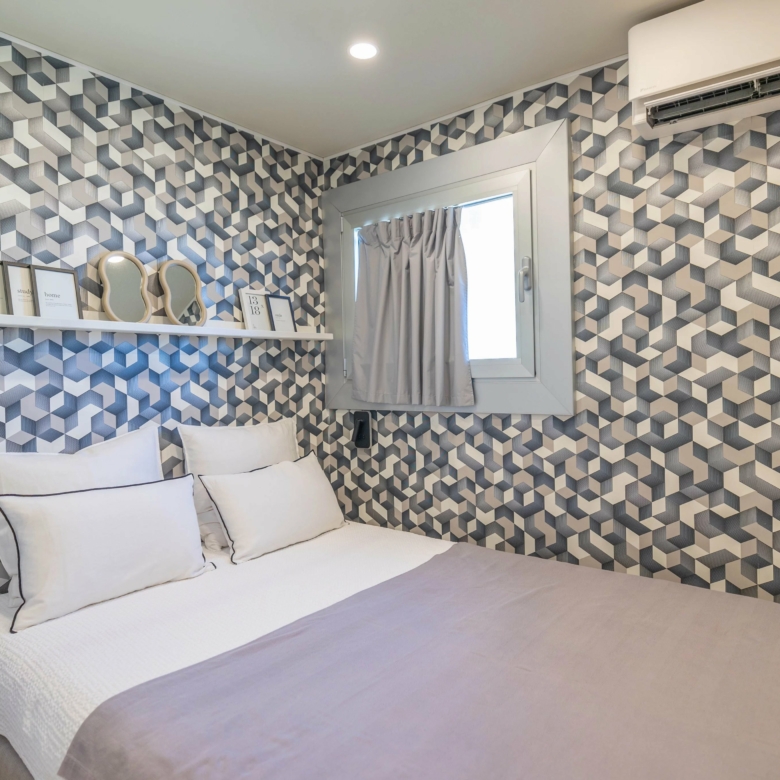 MENTON GARAVAN – MAGNIFIQUE DEUX PIECES FRONT DE MER