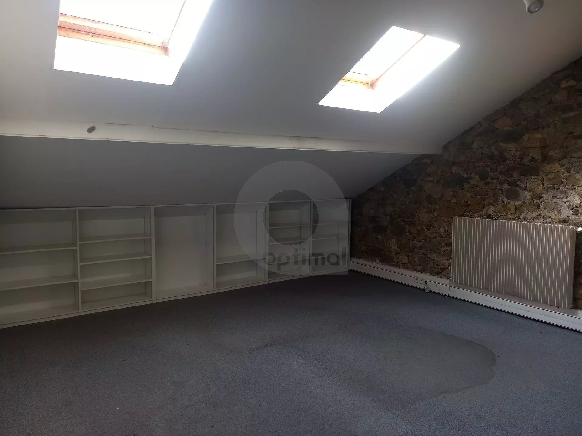 Loft brut à aménager, avec terrasse et jardin –  Hauteurs Breil sur Roya