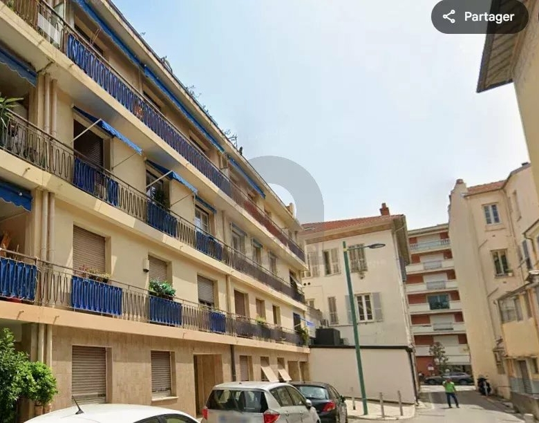 GARAGE A LOUER CENTRE MENTON