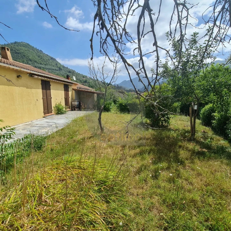 MAISON JUMELEE SOSPEL JARDIN