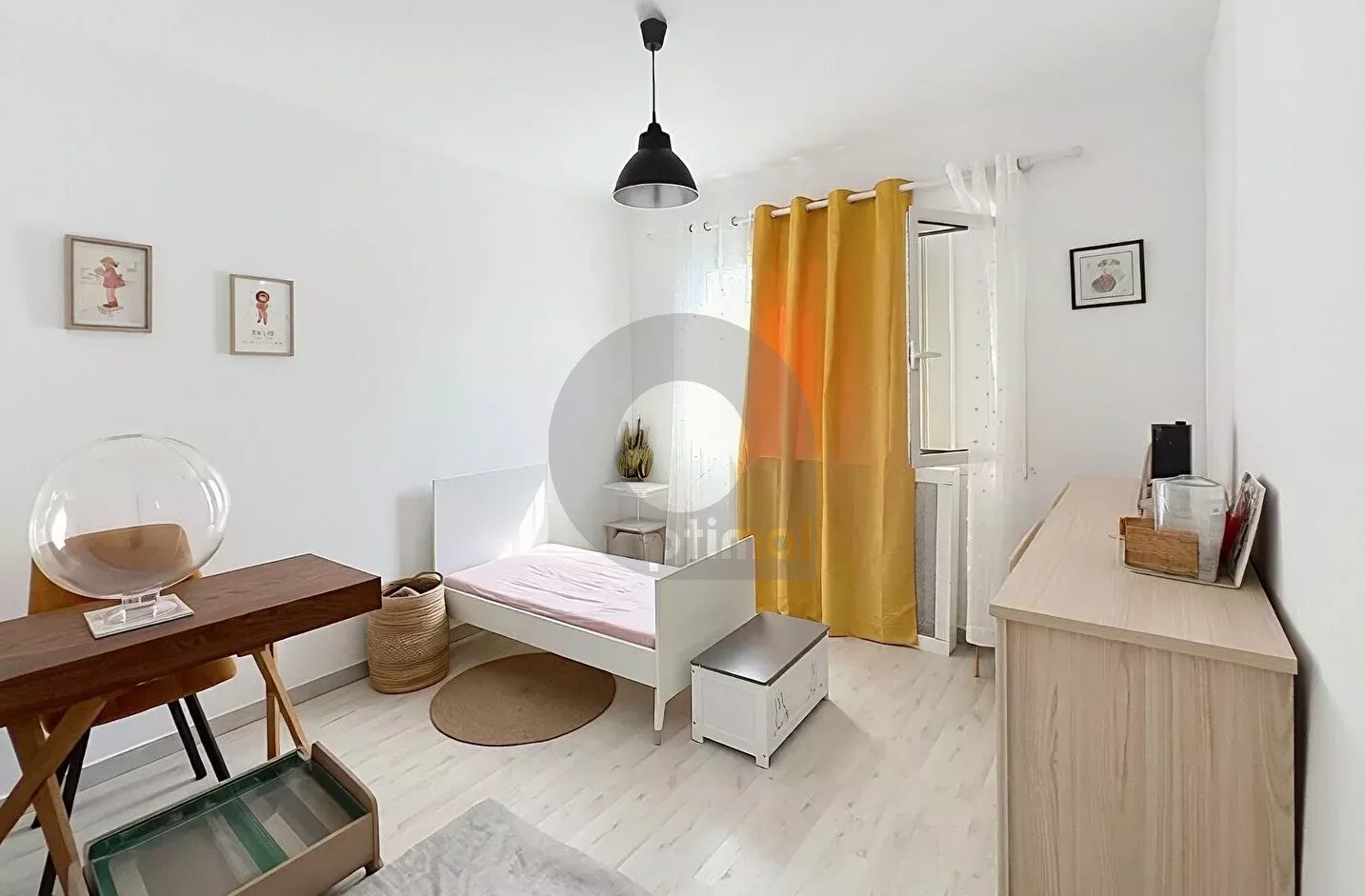 Menton 3P dernier étage, balocns, vue mer