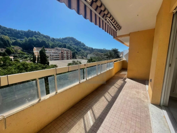 A LOUER APPARTEMENT DE DEUX PIECES – TERRASSE