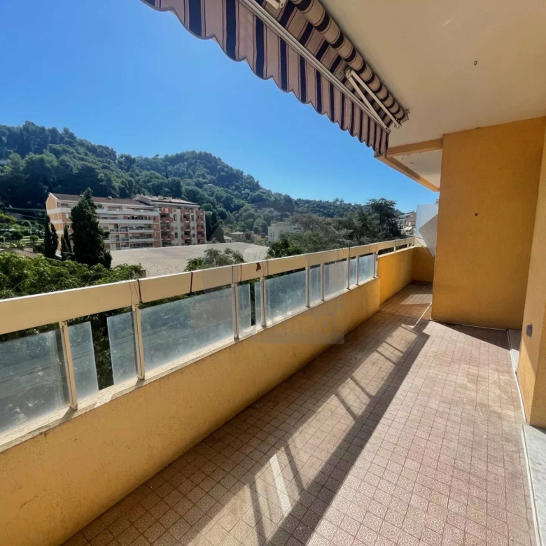 A LOUER APPARTEMENT DE DEUX PIECES – TERRASSE