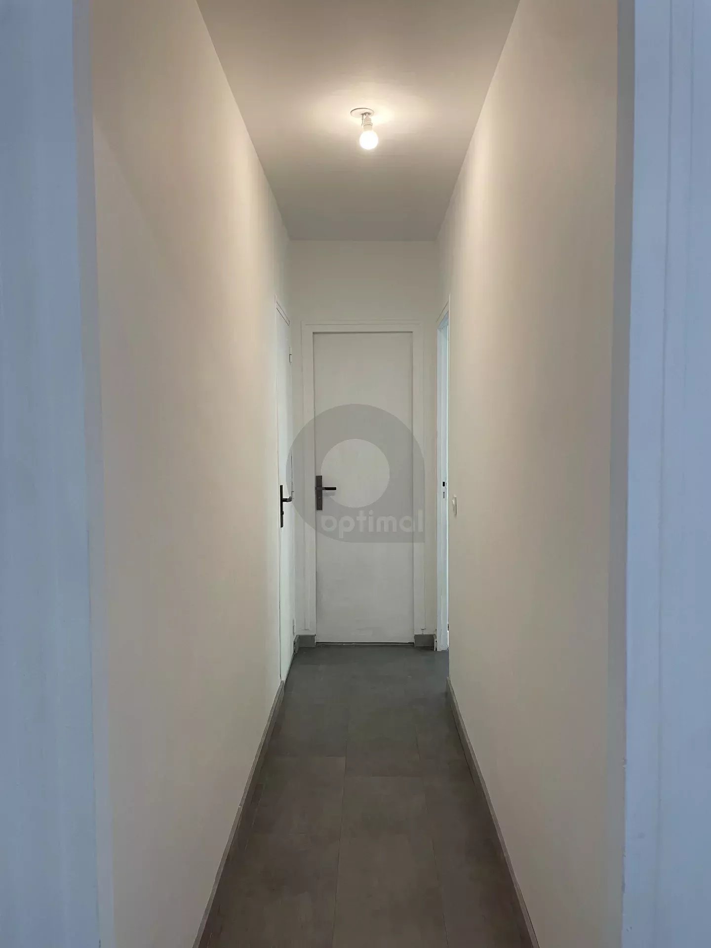 A LOUER : 2P MEUBLE – MENTON CENTRE SECTEUR GARES