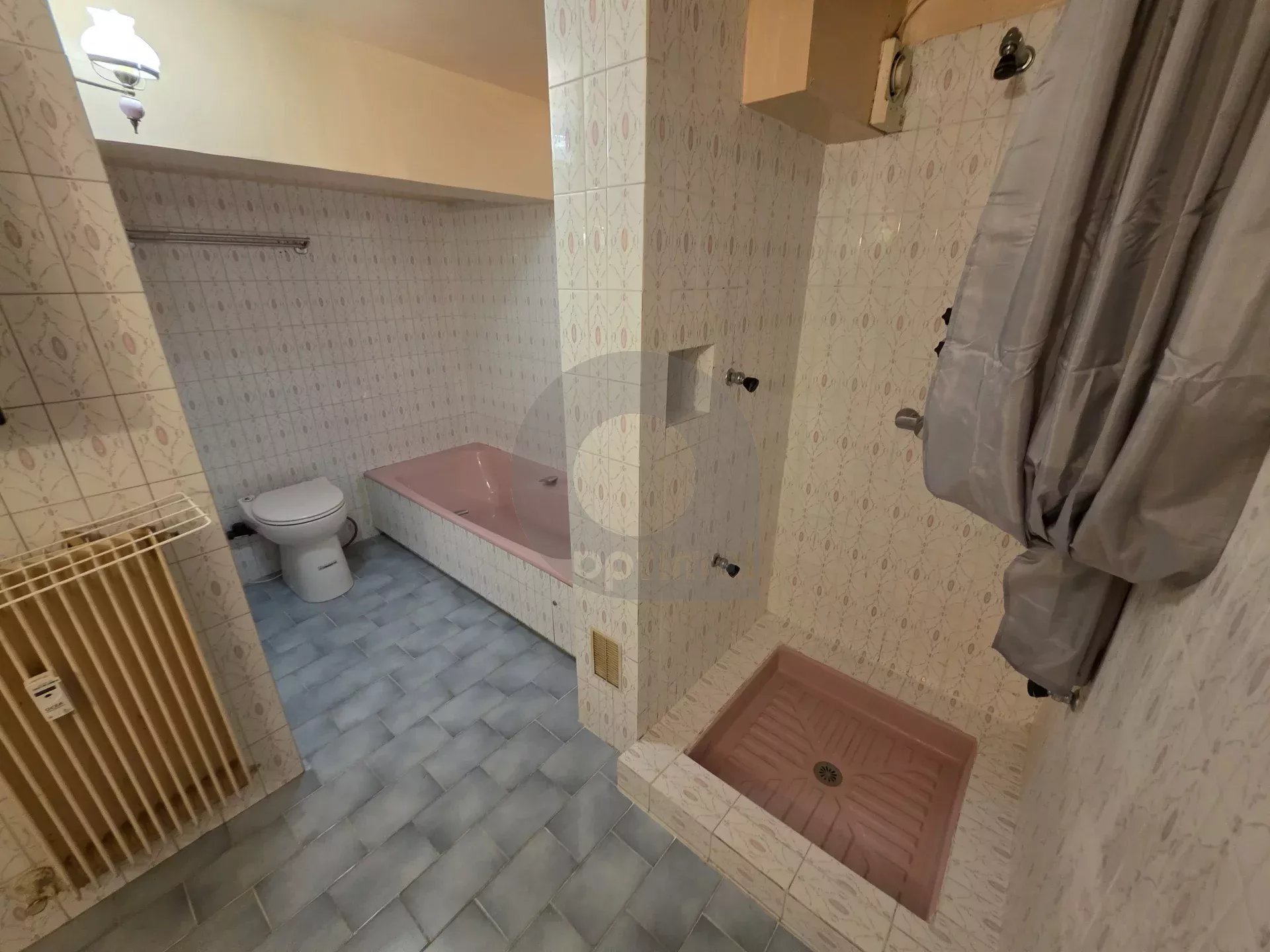 GRAND STUDIO AVEC GRANDE RESERVE GRANDE CAVE PARKING ROQUEBRUNE CAP MARTIN