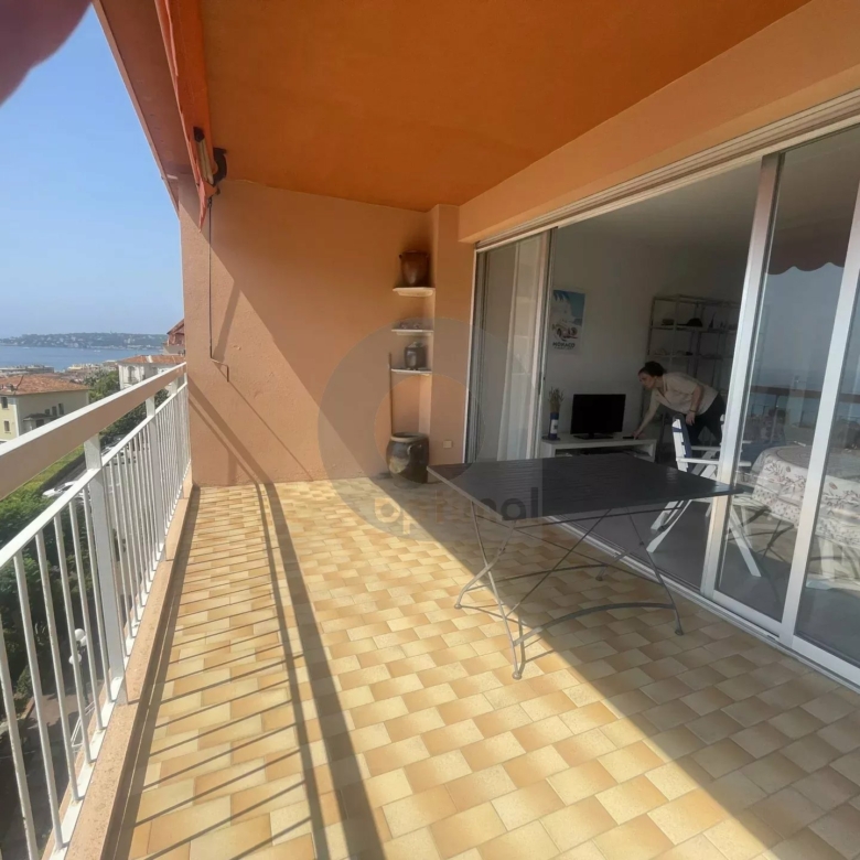GRAND 2 PIECES QUARTIER TERRES CHAUDES