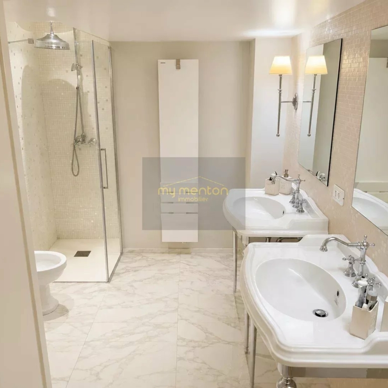 Menton Garavan – Luxueux 3 pièces avec vastes terrasses, vue mer panoramique