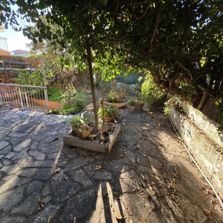 GRAND STUDIO AVEC GRANDE RESERVE GRANDE CAVE PARKING ROQUEBRUNE CAP MARTIN