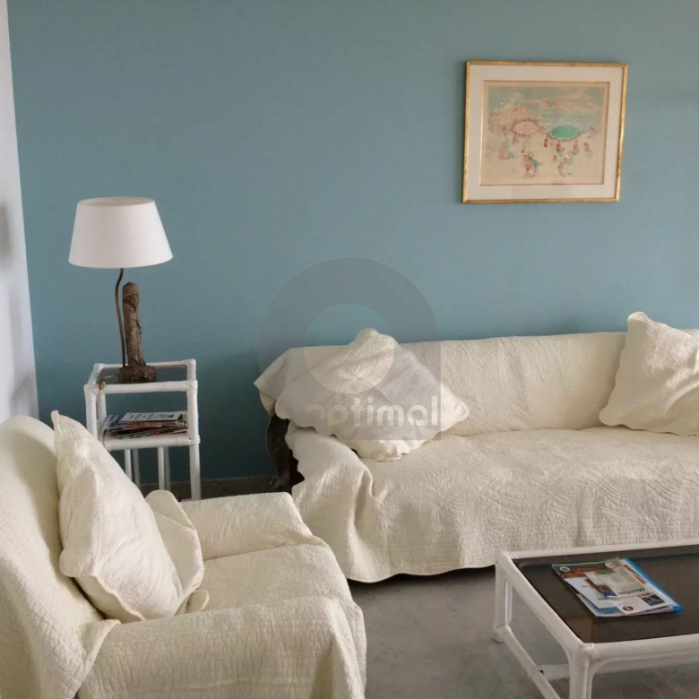 GRAND 2 PIECES QUARTIER TERRES CHAUDES