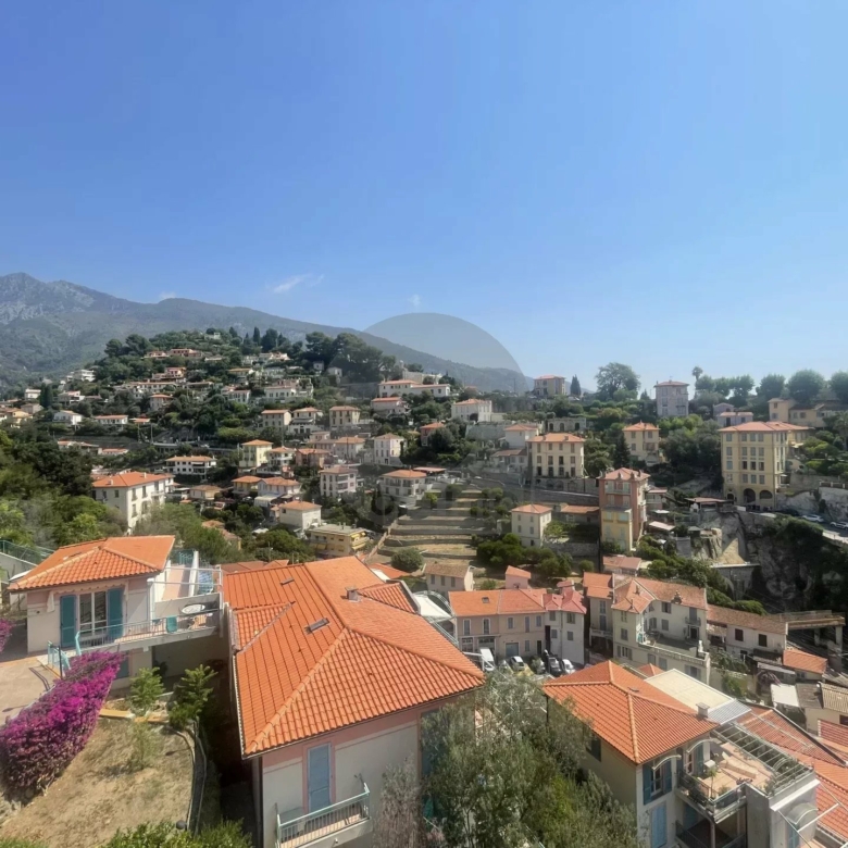 GRAND 2 PIECES QUARTIER TERRES CHAUDES