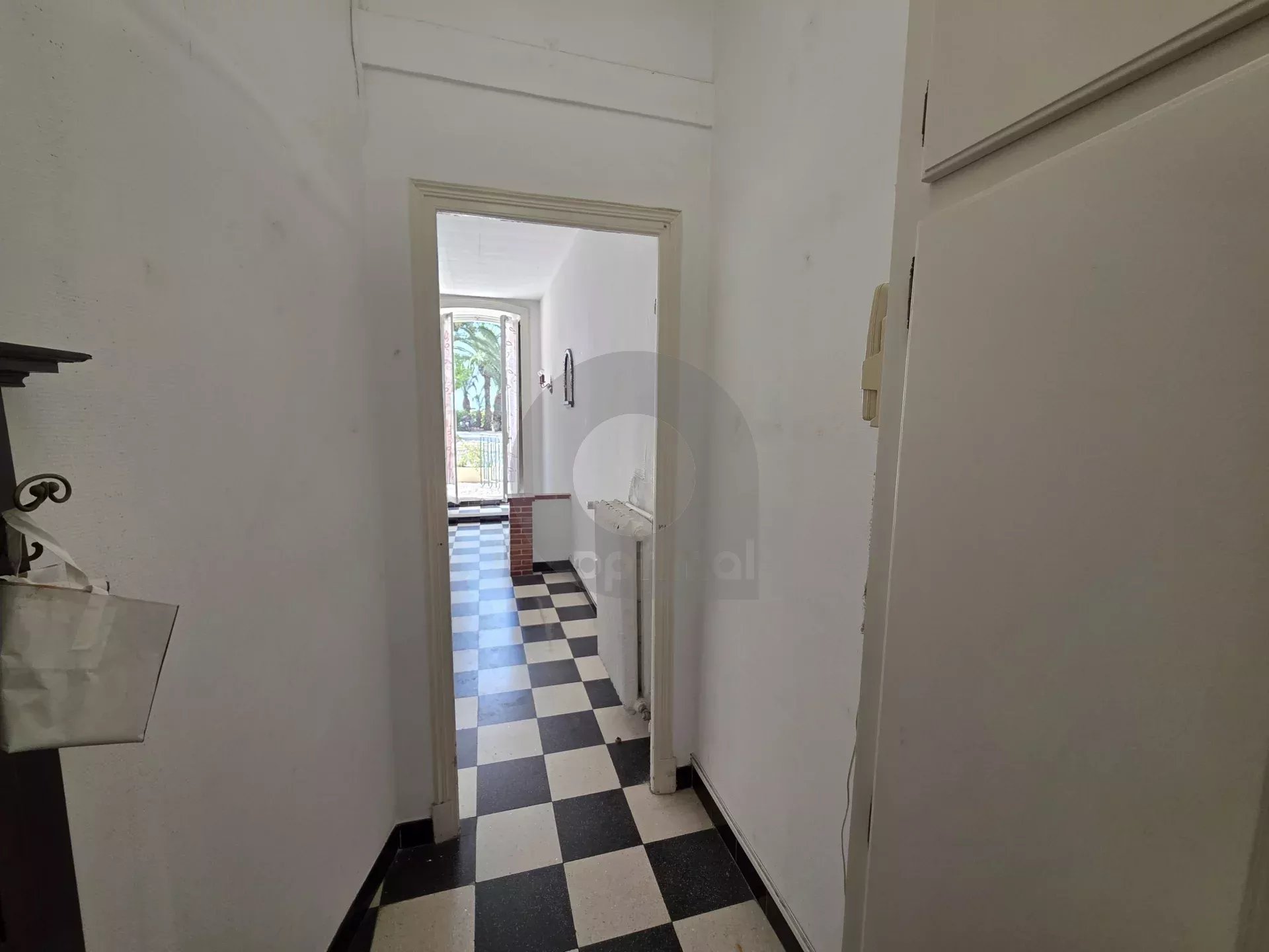 APPARTEMENT DEUX PIECES MENTON CENTRE