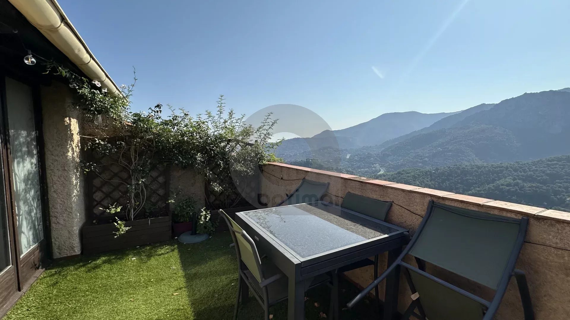 d83f50b33f3044b3c9ecfd37473ac9e9_4c6c7cf7a5_1920-original-175120-0.jpg VILLAGE DE CASTELLAR : PARTIE DE MAISON DE VILLAGE – VUE PANORAMIQUE