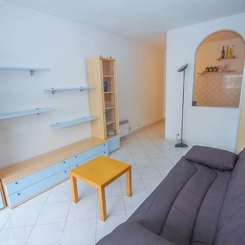 Studio avec aperçu mer et parking – Idéal investissement