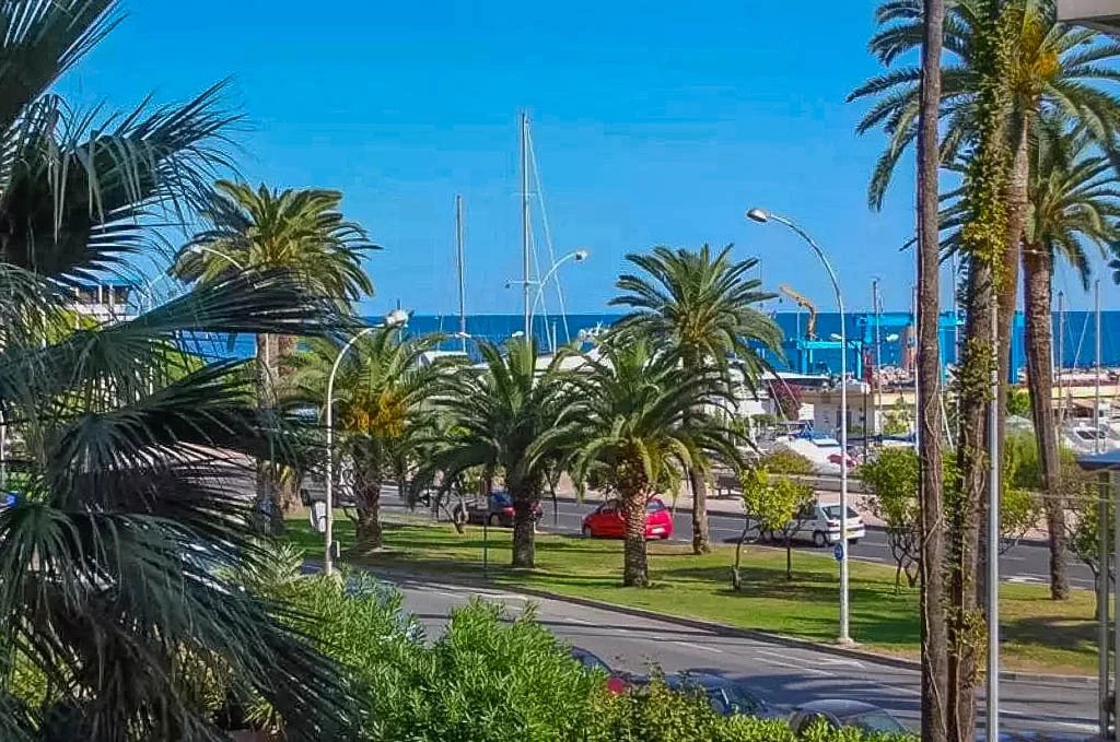 ed20864c8acfdeeb3afce4594f9a472a_da3ade5880_1024-original-175175-0.jpg Studio avec aperçu mer et parking – Idéal investissement