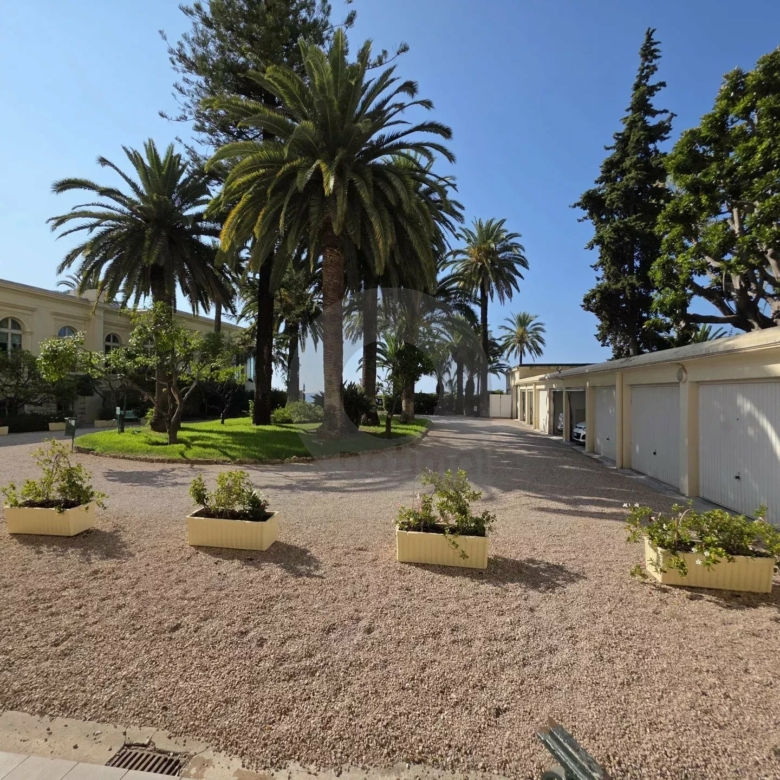 APPARTEMENT DEUX PIECES MENTON CENTRE