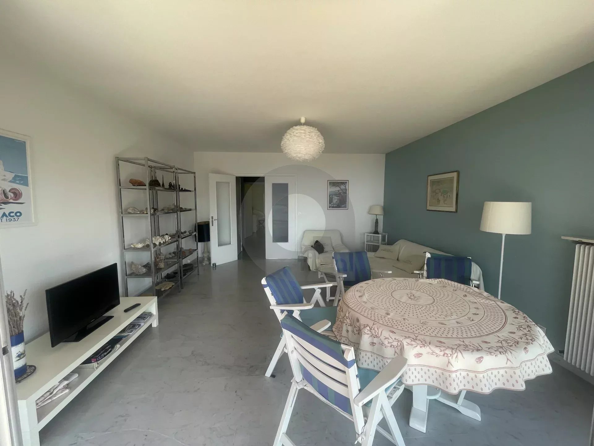 GRAND 2 PIECES QUARTIER TERRES CHAUDES