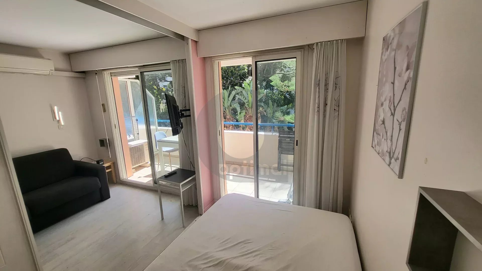 Menton Casino – appartement avec terrasse – vue jardin