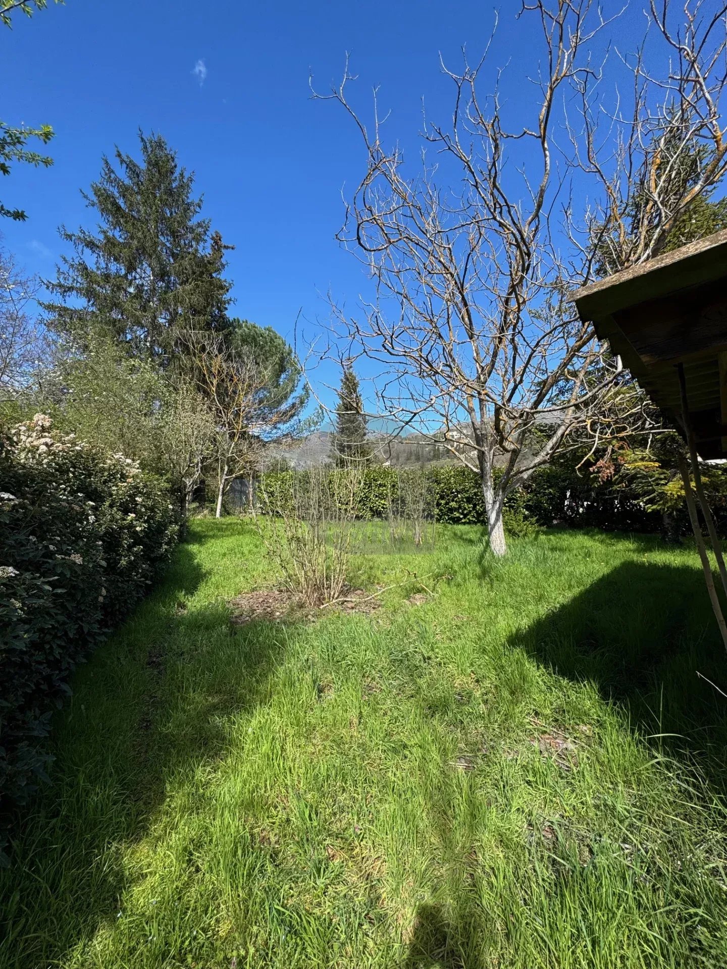 MAISON JUMELEE SOSPEL JARDIN