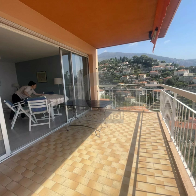 GRAND 2 PIECES QUARTIER TERRES CHAUDES