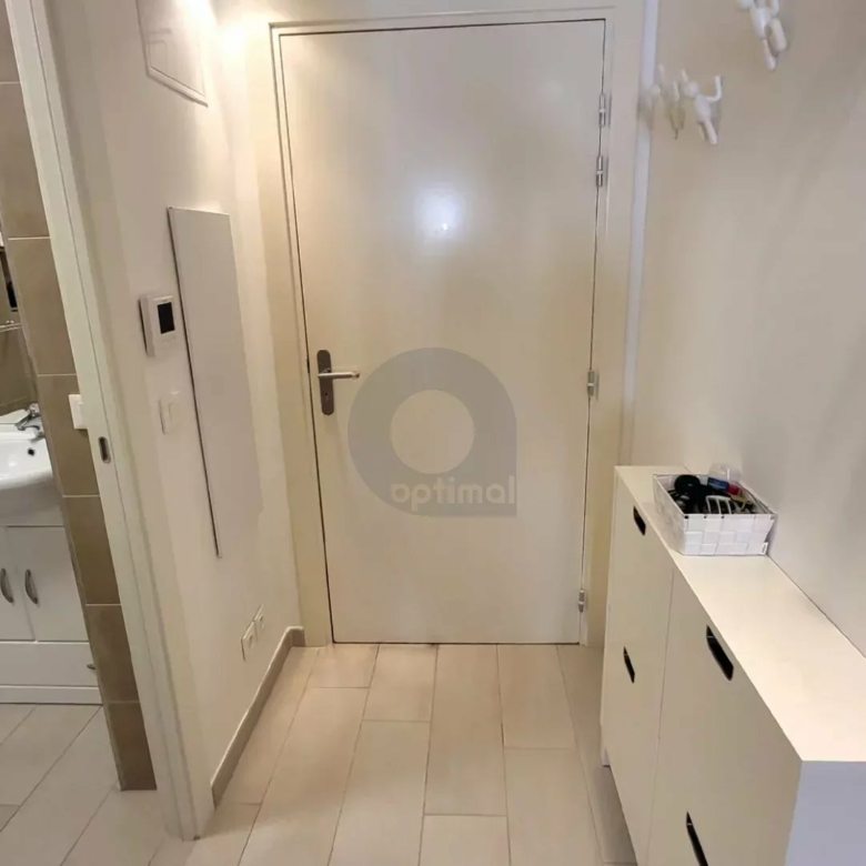 Menton Casino – Coquet studio – Immeuble récent – 100 mt des plages