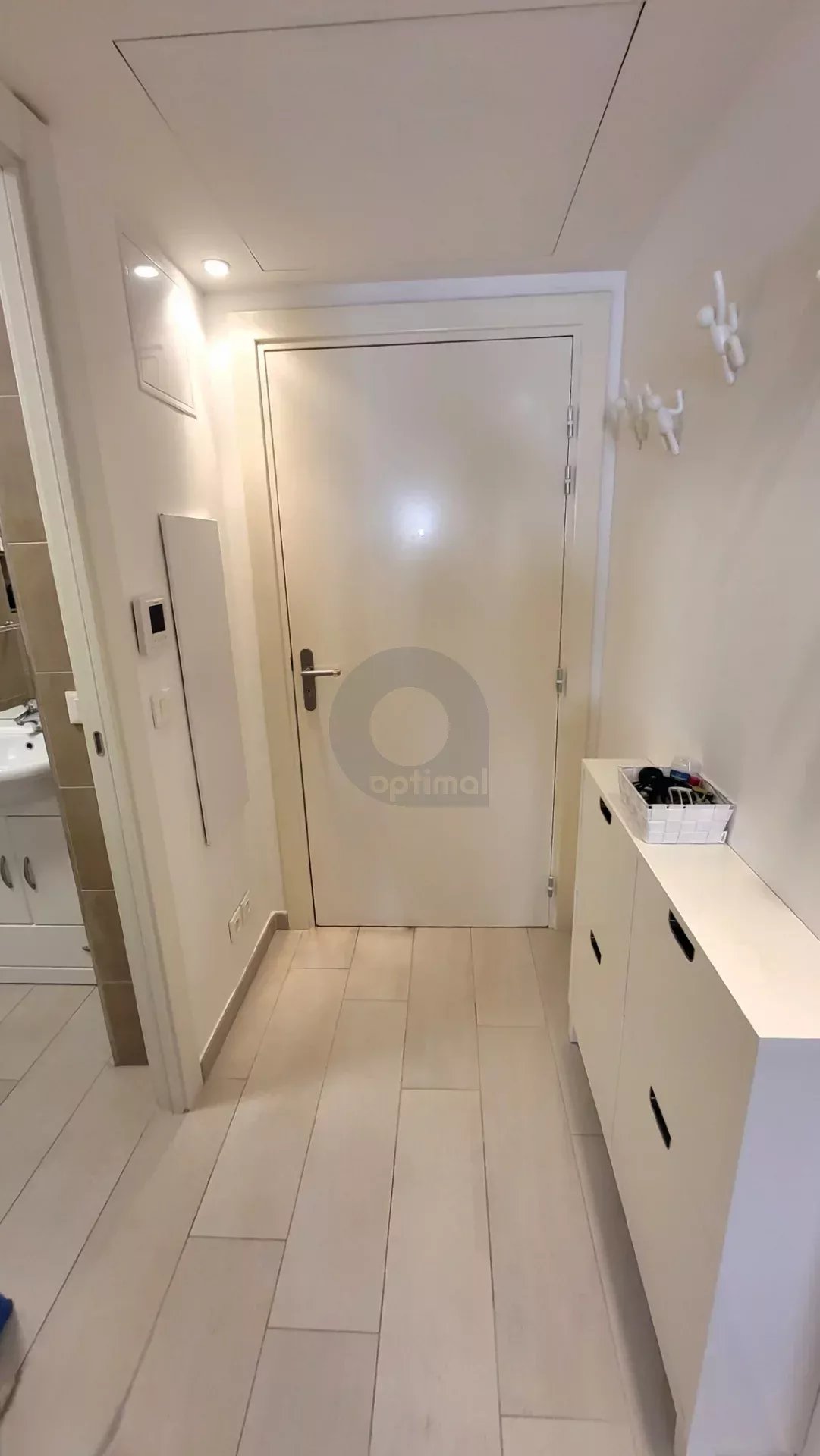 Menton Casino – Coquet studio – Immeuble récent – 100 mt des plages