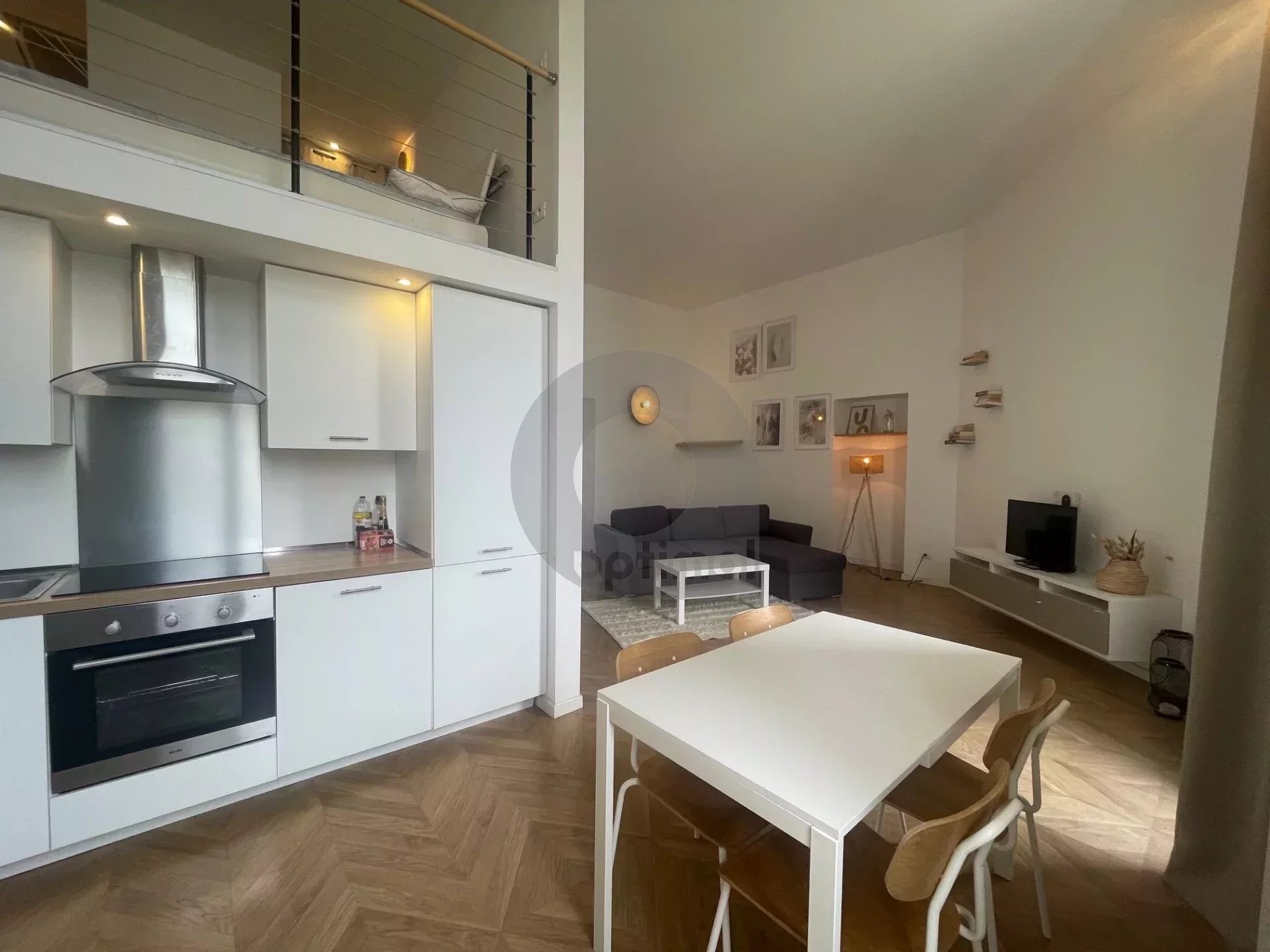 A louer : Appartement meublé esprit loft