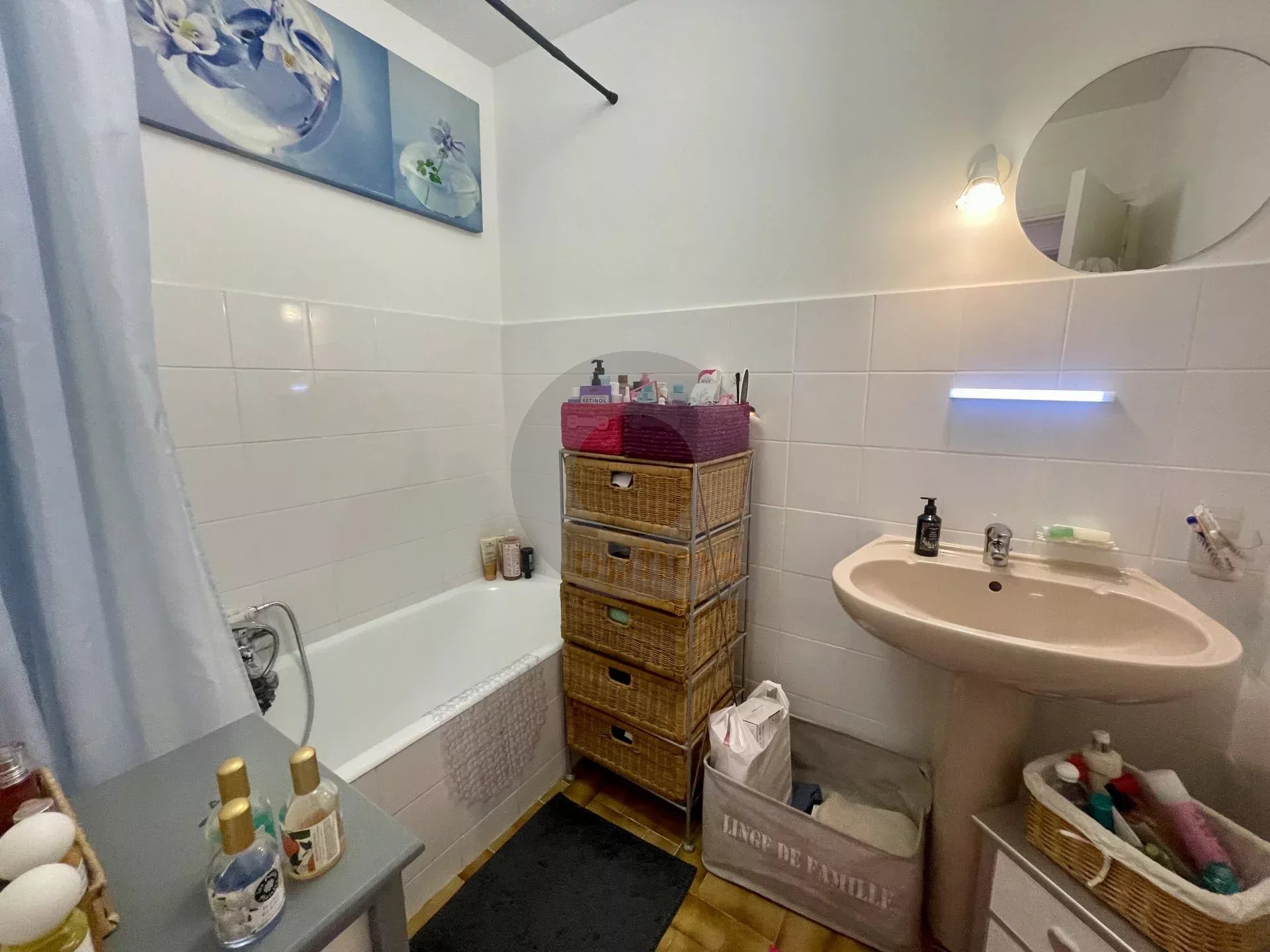 Menton mi-careï Studio 29m² terrasse 23m² cave