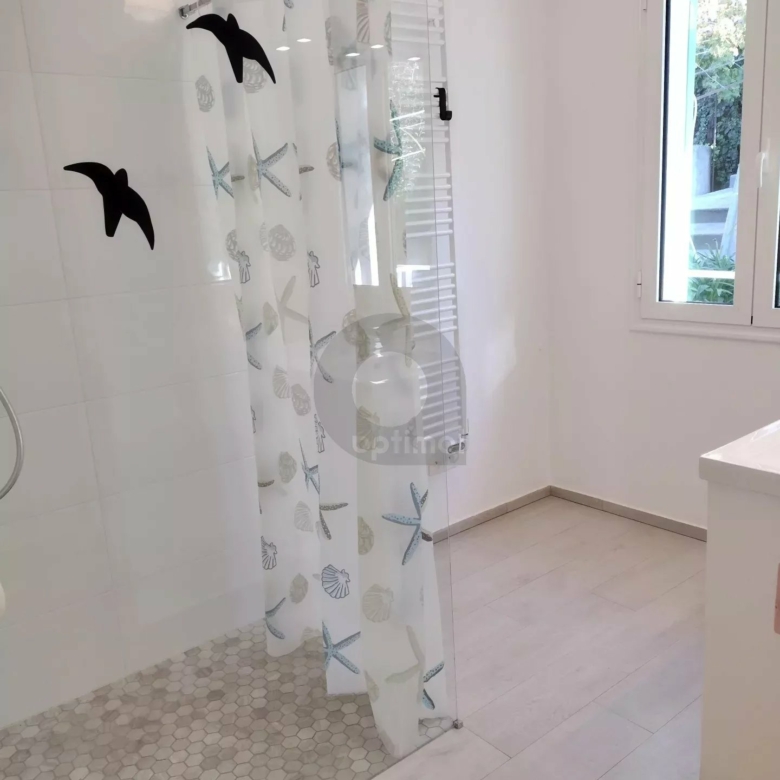 CASTELLAR : A LOUER 3P MEUBLE AVEC JARDIN