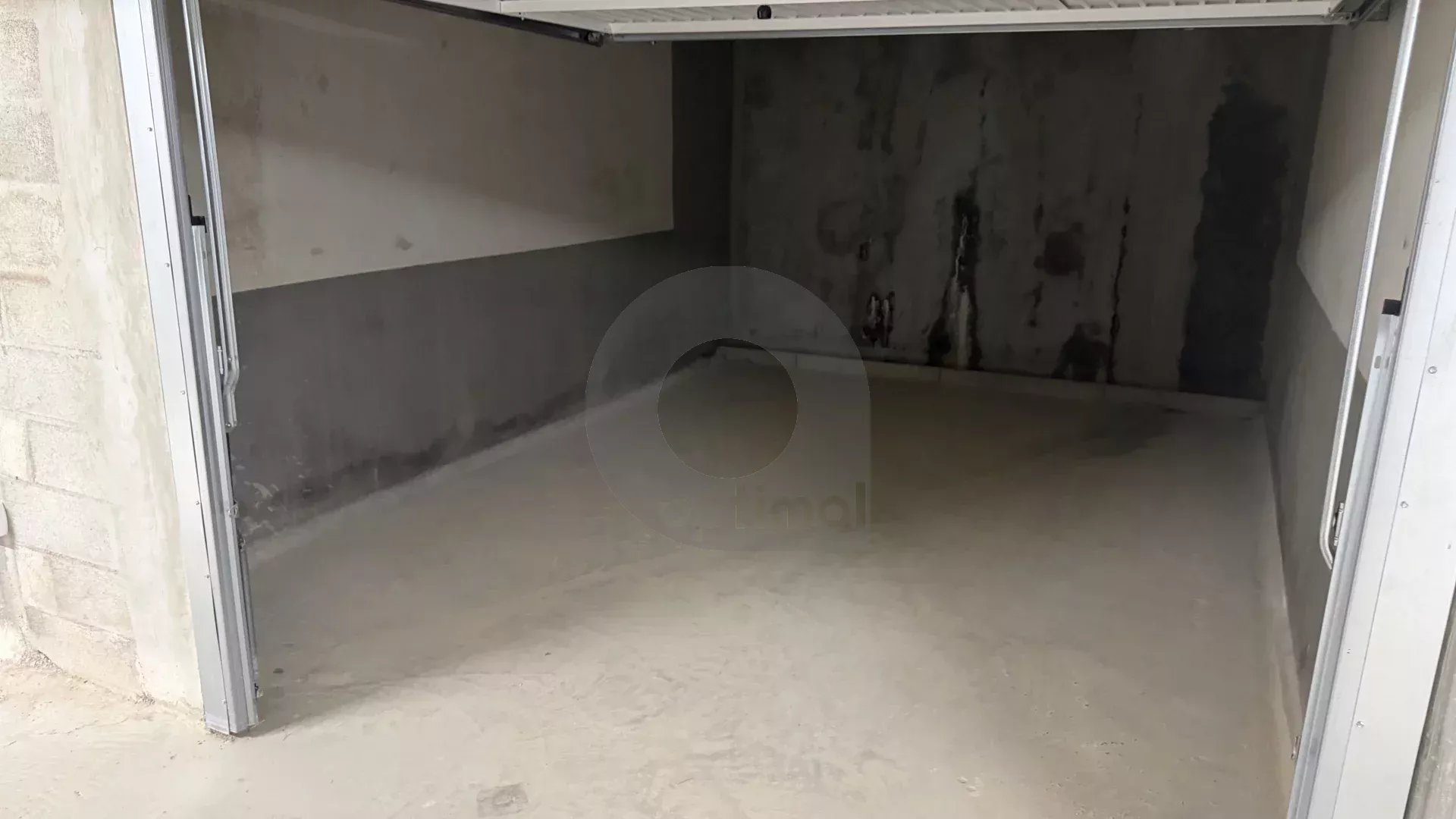 ROQUEBRUNE GARAGE CENTRE VILLE