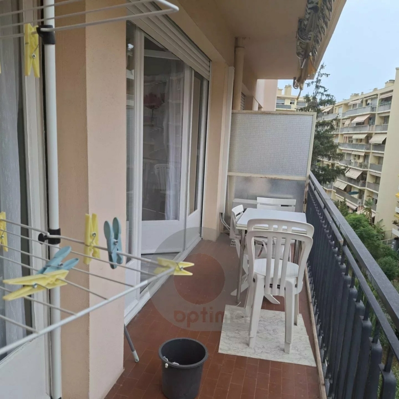 MENTON GARE ROUTIERE