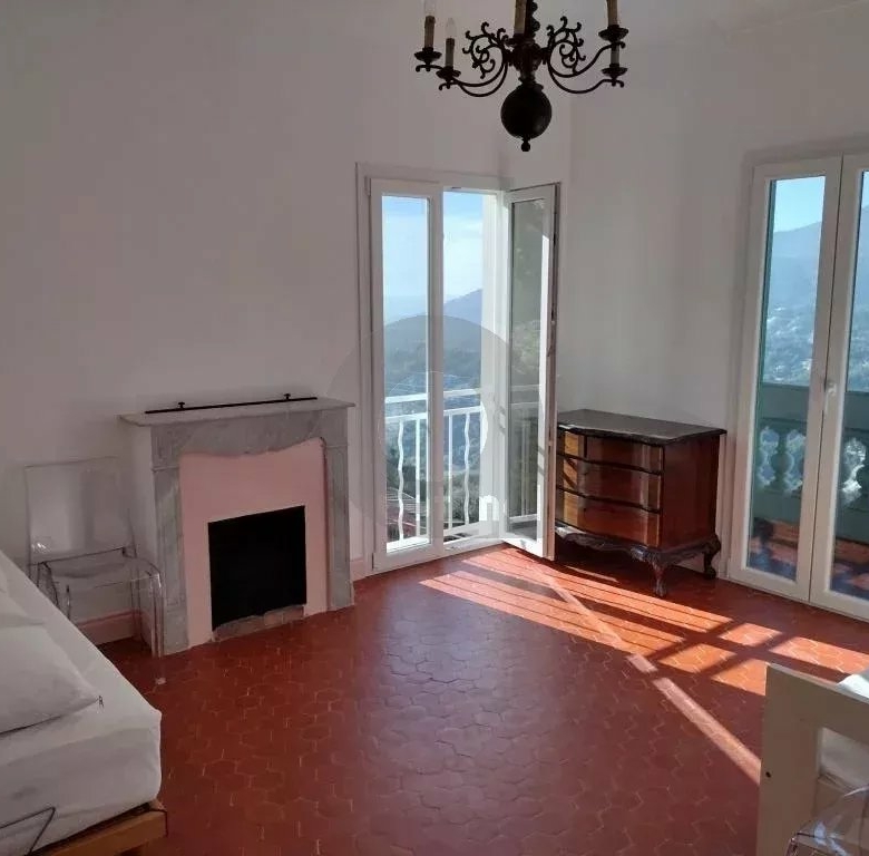 CASTELLAR : A LOUER 3P MEUBLE AVEC JARDIN