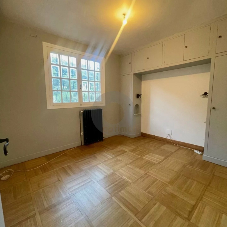 MAISON A GORBIO