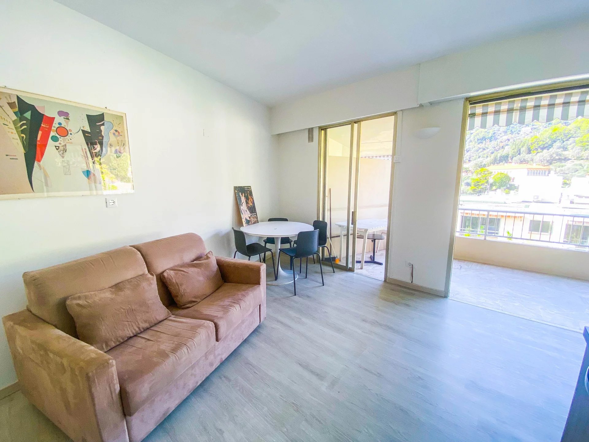 MENTON BOULEVARD GARAVAN – GRAND STUDIO, TERRASSE, PISCINE