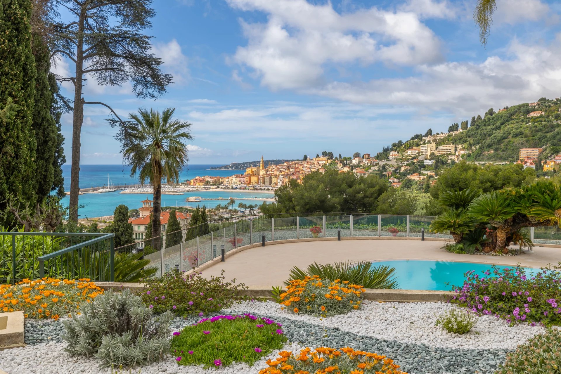 MENTON GARAVAN – STUDIO, TERRASSE, PISCINE
