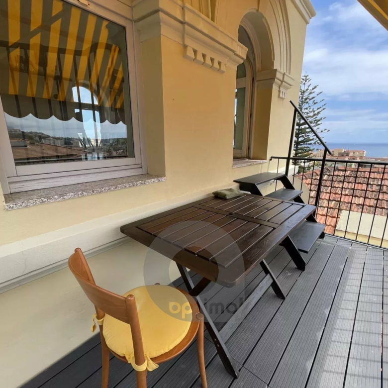 Menton Terres Chaudes – Résidence Bourgeoise – 2/3 pièces en triplex – Parking