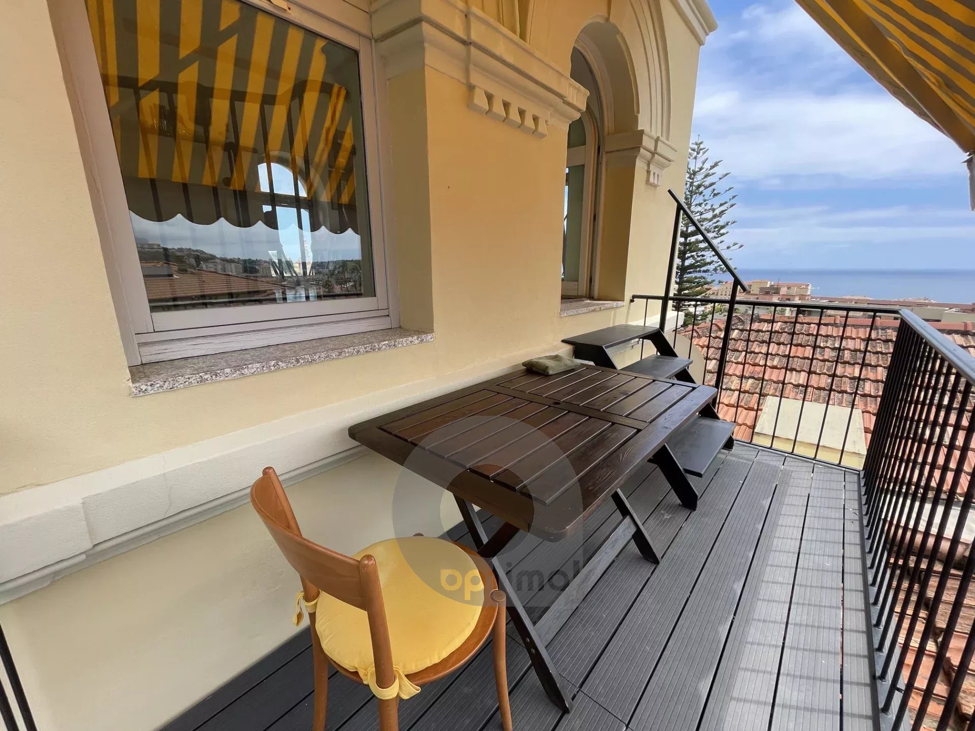 Menton Terres Chaudes – Résidence Bourgeoise – 2/3 pièces en triplex – Parking