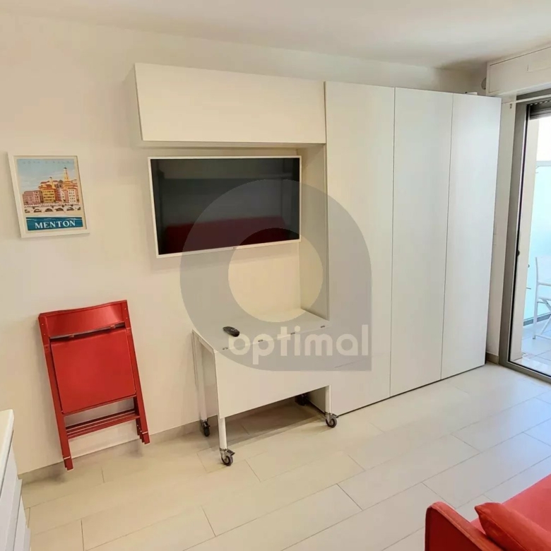 Menton Casino – Coquet studio – Immeuble récent – 100 mt des plages