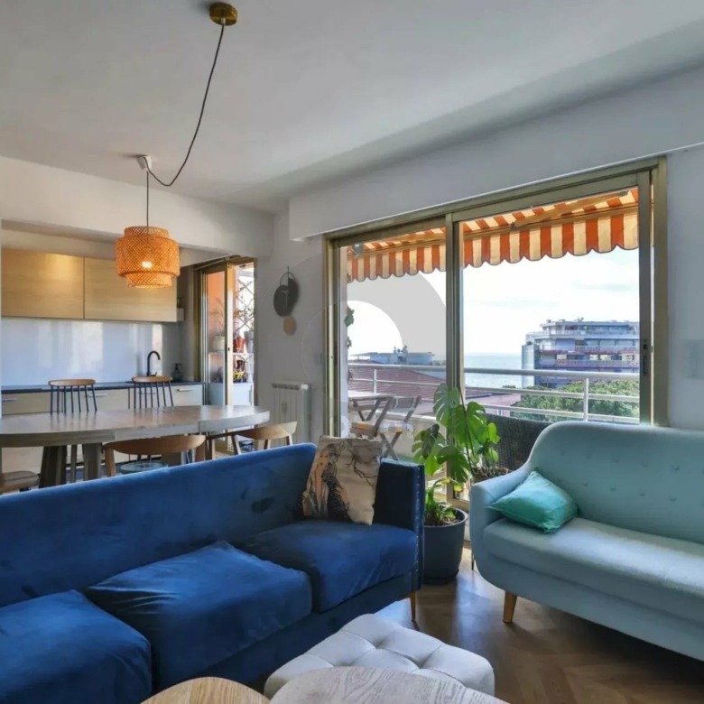 Centre Carnolès: Très bel appartement 4P avec Solarium – Vue panoramique – Garage