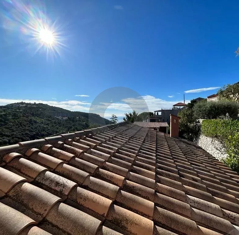 A VENDRE – LA TURBIE – MAISON DE CARACTERE 5P 170M2 – PISCINE POOLHOUSE JARDIN