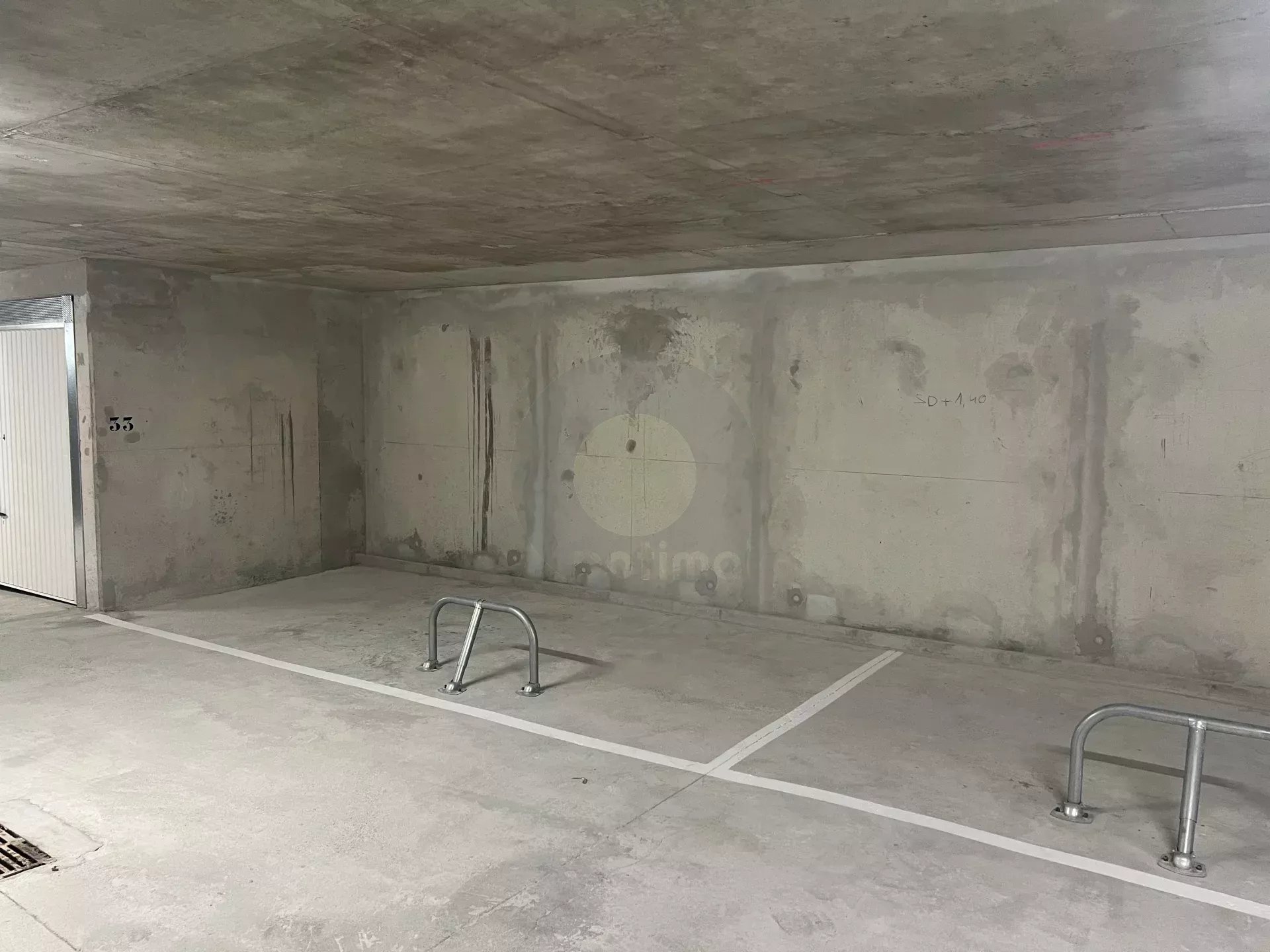 PARKING SOUS-SOL ROQUEBRUNE CENTRE